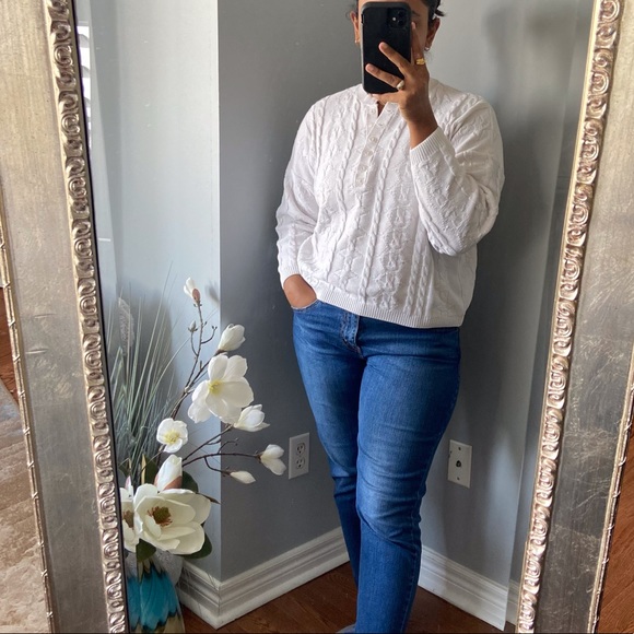 Vintage White Cable Knit Cropped Button-Down Sweater - Picture 2 of 15